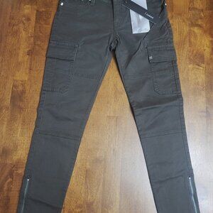 Miss Me ~ Sz 27 ~ Black Skinny leg w/Zipper ~ Cargo Pants ~ NWT